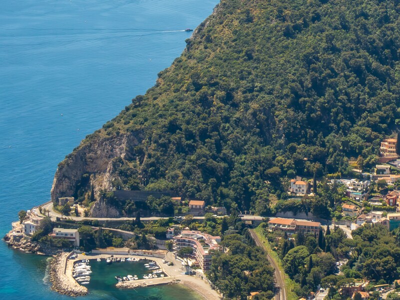 Point de Vue du Jardin Exotique  2025-05-15 1-14