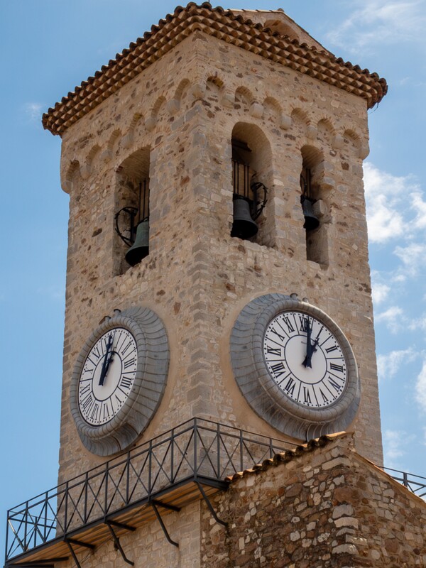 Tour de l'horloge de Église Notre-Dame d'Espérance