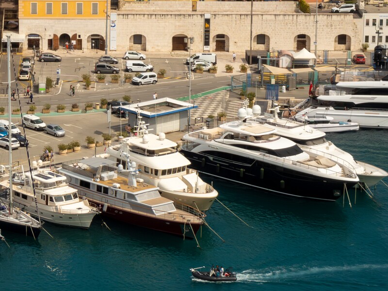 Point de vue sur le port  2025-05-11 1-11